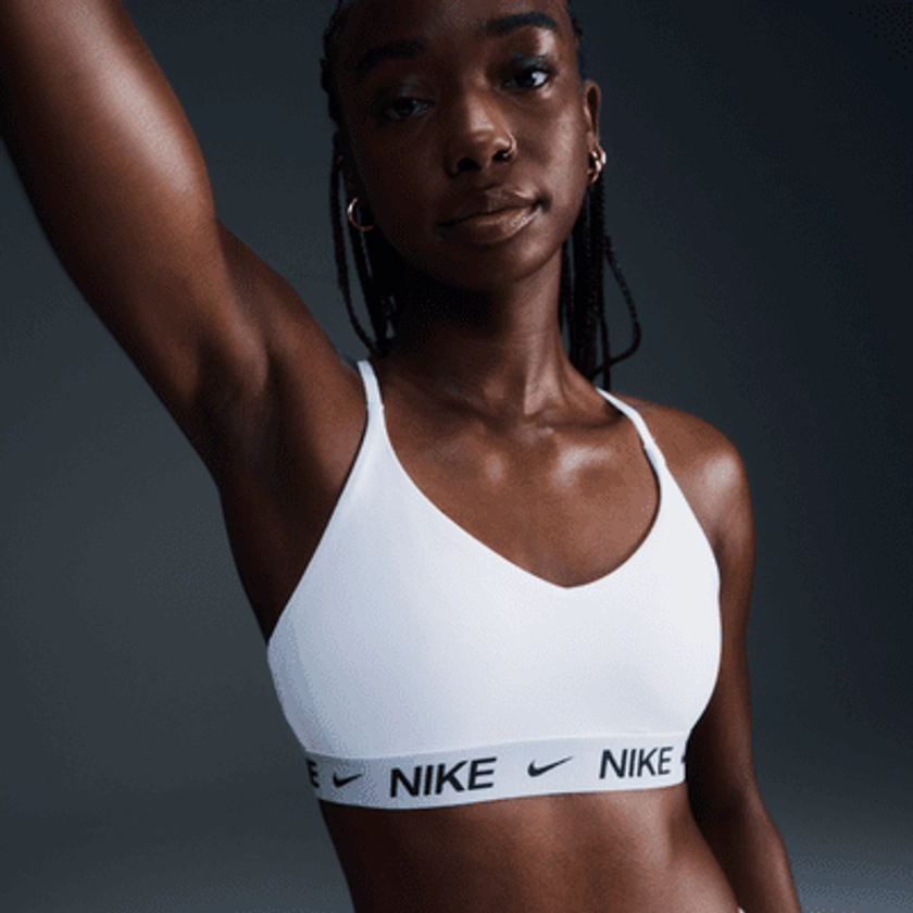 Brassière de sport réglable rembourrée à maintien léger Nike Indy pour femme