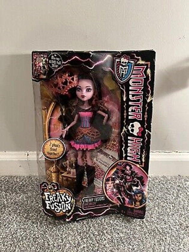 Monster High Freaky Fusion DRACUBECCA Doll NIB Robecca Steam Draculaura