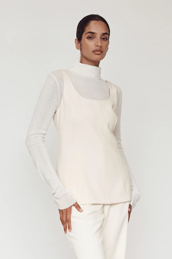 CAREY BUTTER SCOOP NECK TOP