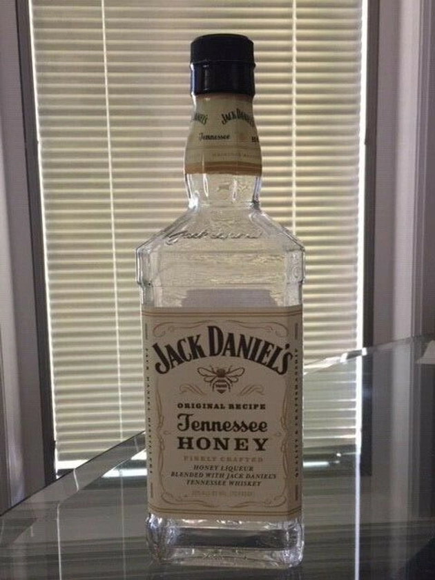 EMPTY LIQUOR BOTTLE Jack Daniels HONEY Whisky 750ml Lynchburg, TN