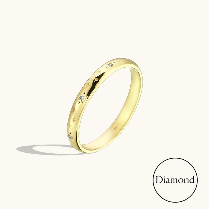 Diamond Minimal Star Pave Band Ring in Gold