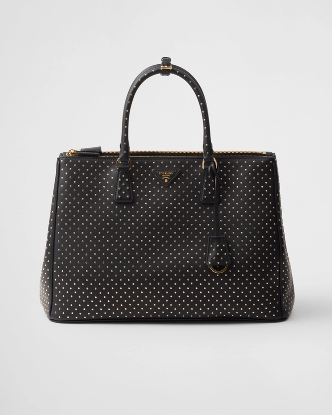 Schwarz Extragroße Prada Galleria Tasche aus Leder mit Nieten | PRADA