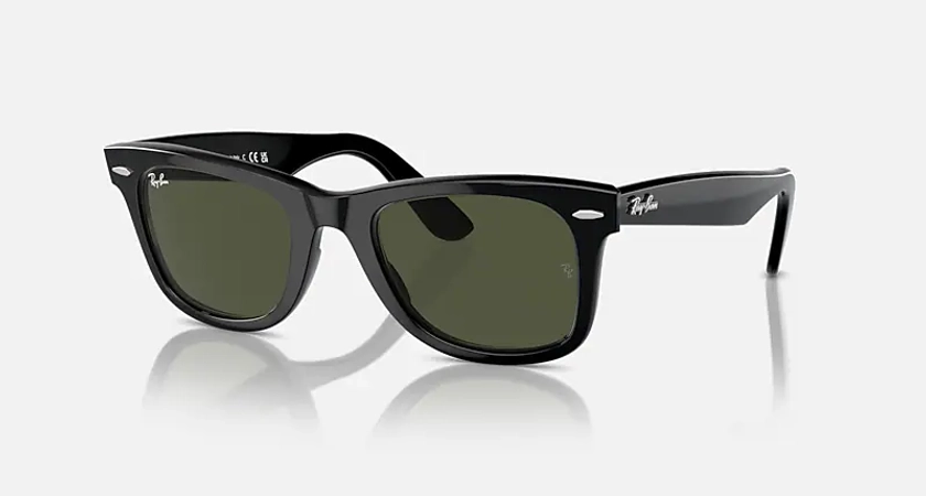 ORIGINAL WAYFARER CLASSIC Sunglasses in Black and G-15 Green - RB2140 | Ray-Ban® AU