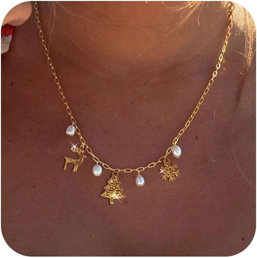 Charm Necklace for Women - Dainty Gold Paperclip Beach Charm Necklace Cute Shell Necklace Moon Star Accessory Beach Cross Hexagram Pendant Preppy Stuff Summer Jewelry for Women