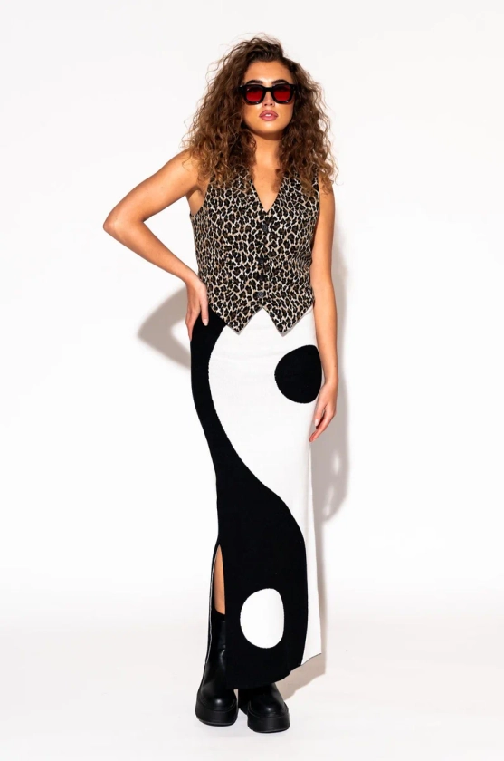 LALA ORIGINAL: Opposites Attract Yin Yang Knit Maxi Skirt