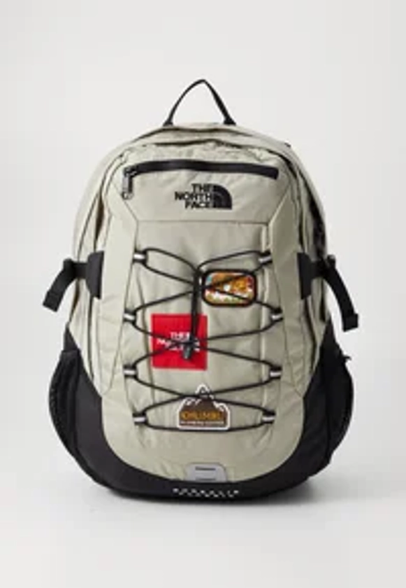 BOREALIS CLASSIC UNISEX - Mochila - clay grey/tnf black