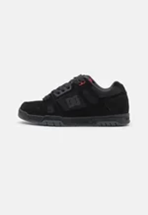 DC Shoes STAG UNISEX - Baskets basses - black/grey/red/noir - ZALANDO.FR