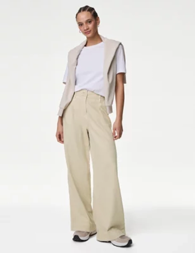 Lyocell™ Blend Pleated Wide Leg Trouser