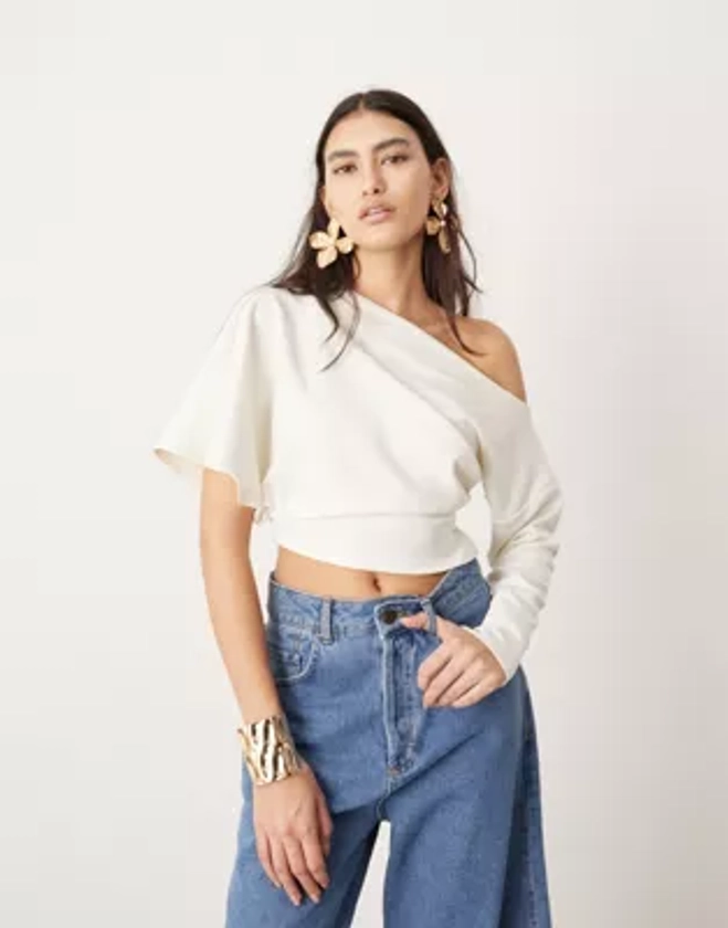 ASOS EDITION - Top drapé à épaules dénudées - Blanc | ASOS