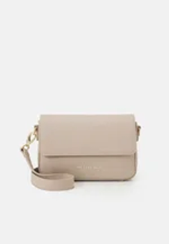 Valentino Bags RE - Sac bandoulière - beige - ZALANDO.FR