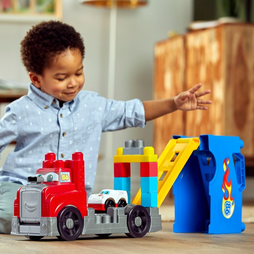 Mega Bloks - Mon Camion de Course avec Voiture | Smyths Toys France