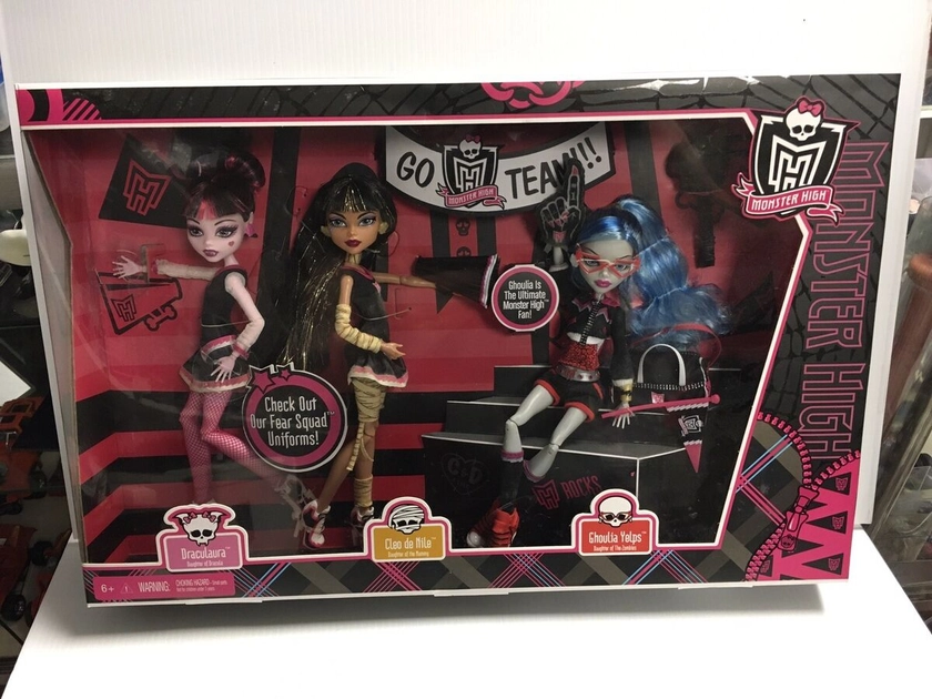 Monster High Fearleading 3 Pack Draculaura Ghoulia Cleo Dolls Mattel NEW RARE