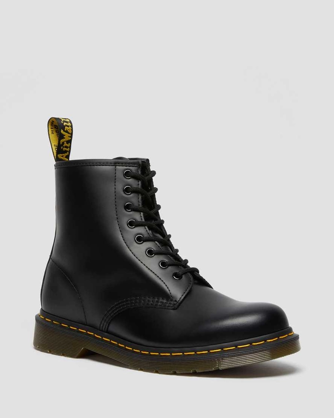 1460 Smooth Leather Lace Up Boots in Black | Dr. Martens