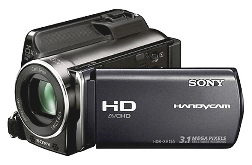 Sony HDR-XR155 : Hybride Disque dur / Memory Stick; Capteur CMOS Exmor : 2 048 000 pixels; Zoom optique 25x; Zoom numérique 300x; Ecran LCD tactile rotatif sur 270°;