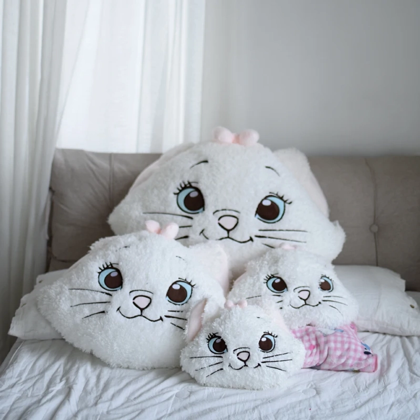 Cute Soft Marie Cat Plush Toy Furry Stuffed Animals White Cat Plushies Throw Pillow Cartoon Doll Xmas Gifts