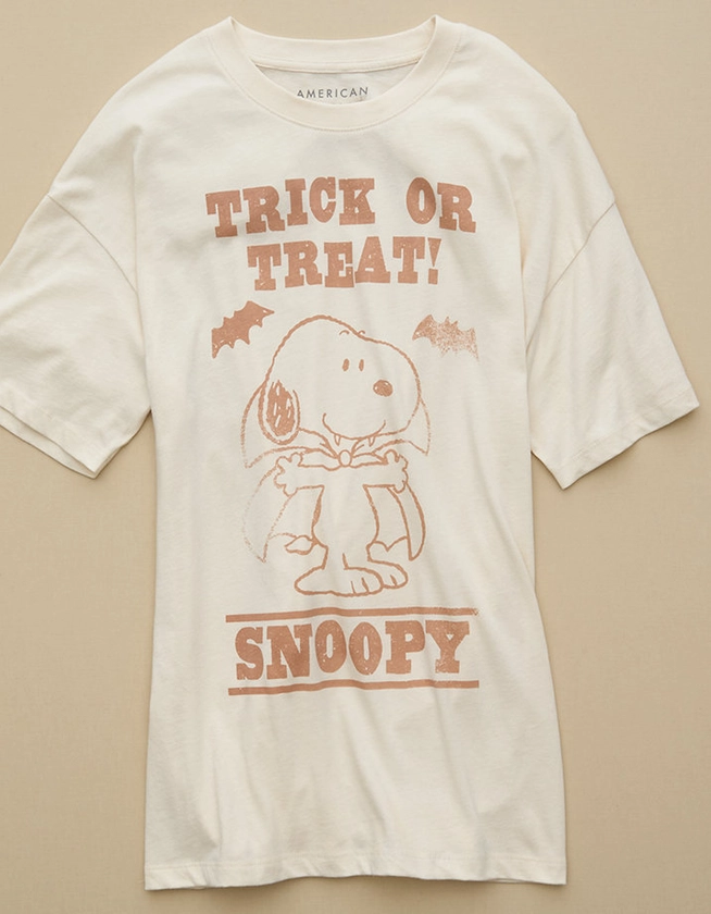AE Oversized Snoopy Halloween Graphic T-Shirt