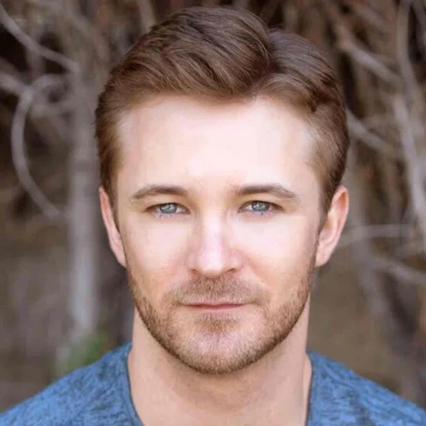 Michael Welch | Cameo