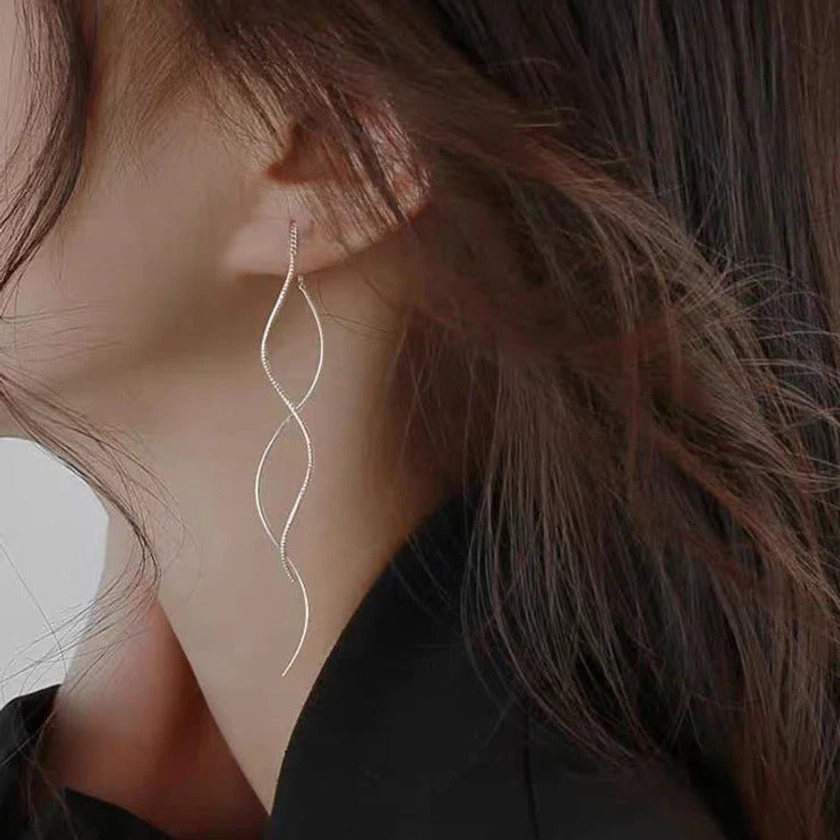 Tiffany Wave Threader Earrings