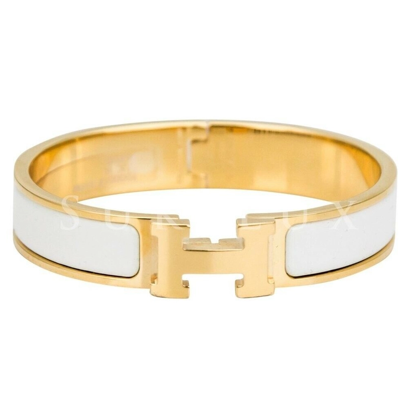 Hermes Clic H Bracelet. Narrow bracelet in enamel with gold plated hardware.