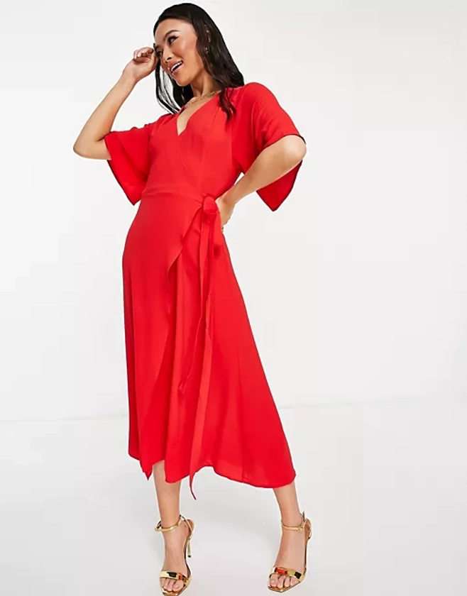 Liquorish - Robe portefeuille manches kimono - Rouge | ASOS