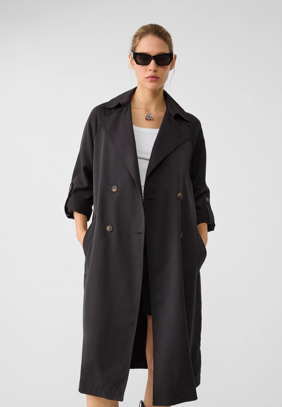 Trench long et fluide - Mode femme | Stradivarius France