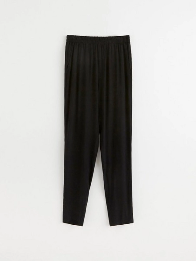 AVA Tapered trousers | Lindex UK