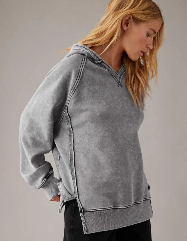 AE Big Hug Oversized Notch Neck Hoodie | Men’s & Women’s Jeans, Clothing & Accessories | American Eagle Europe