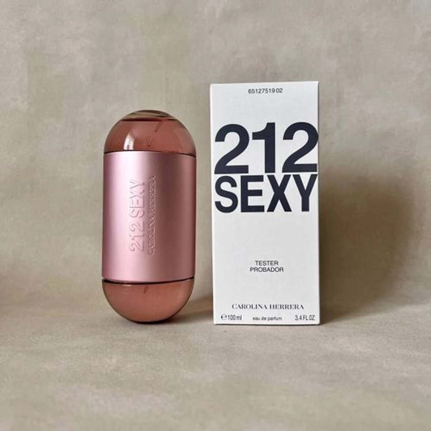 Carolina Herrera 212 Sexy 100 мл, оригинал, Испания (Каролина Херрера 212 секси), цена 207 р. купить в Минске на Куфаре - Объявление №239494996