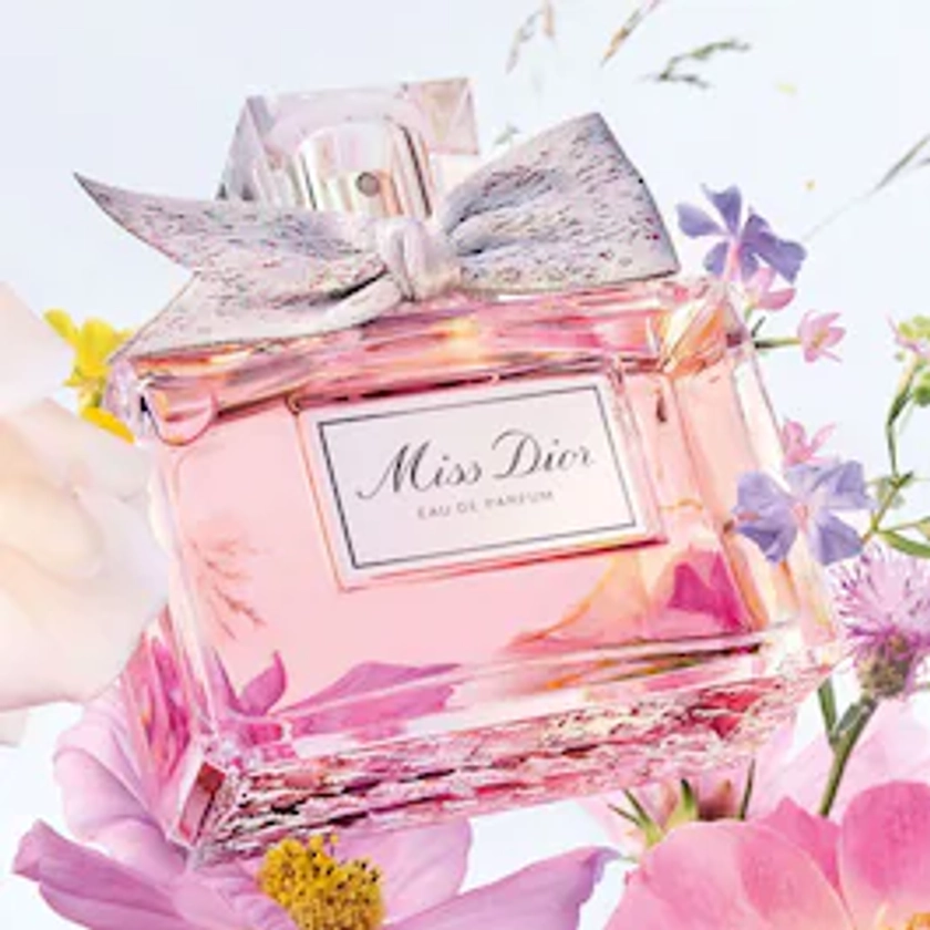 DIOR | Miss Dior - Eau de Parfum - notes fleuries et fraîches - nœud couture 