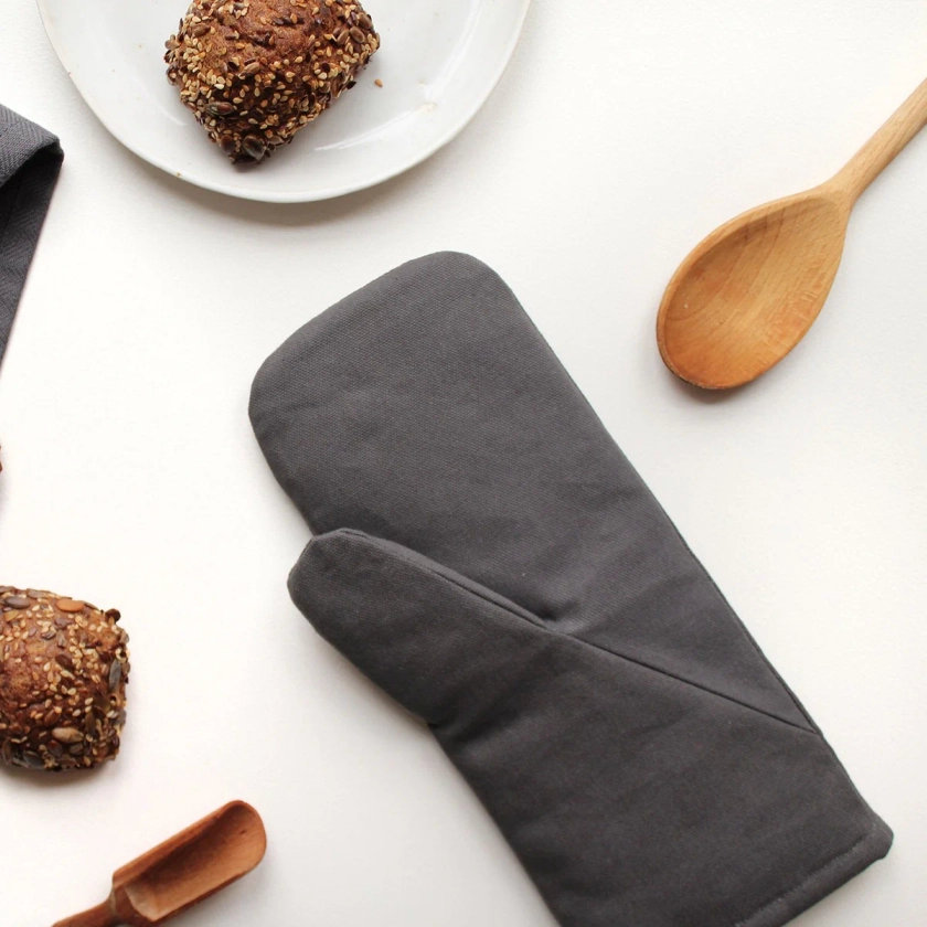 Oven Mitts - Medium - Clay by The Organic Company | Goodee