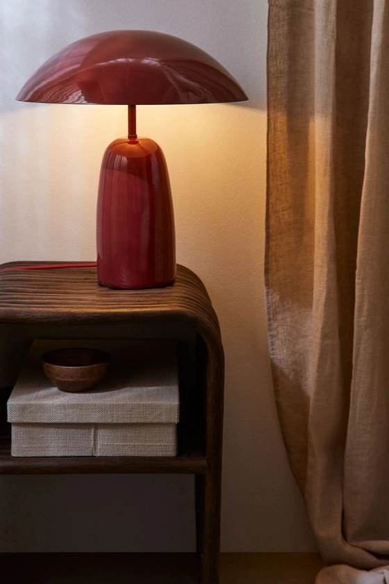 Lampe de table en métal - Rouge - Home All | H&M FR