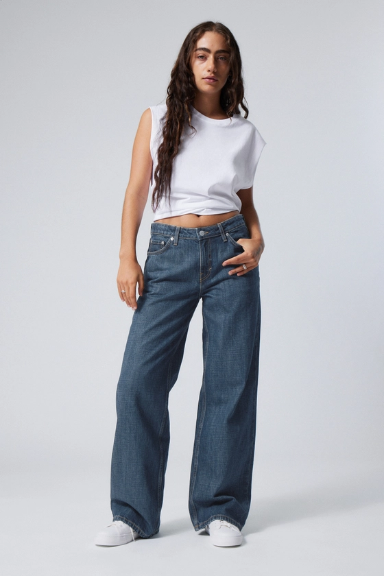 Ample Low Loose Jeans