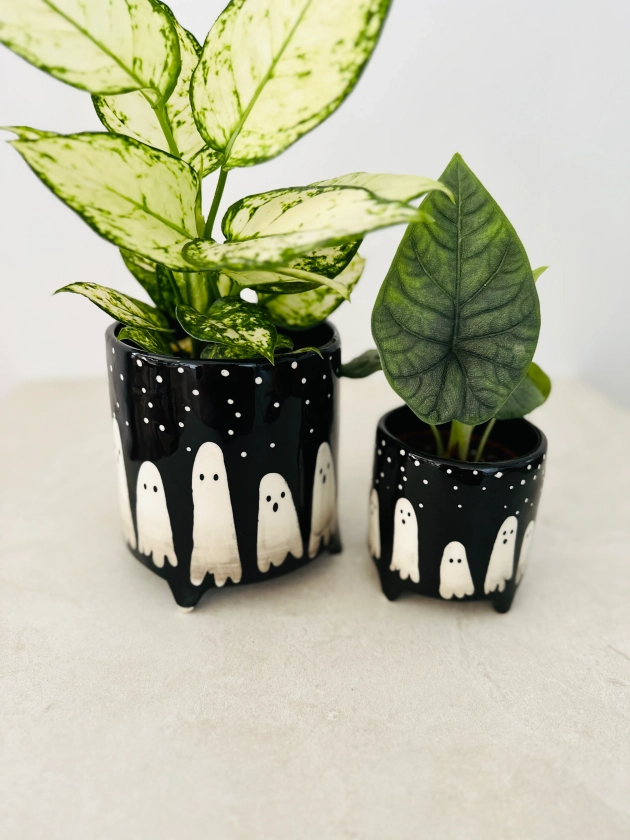 Ghost Planter - Halloween Decor - Available in Multiple Sizes