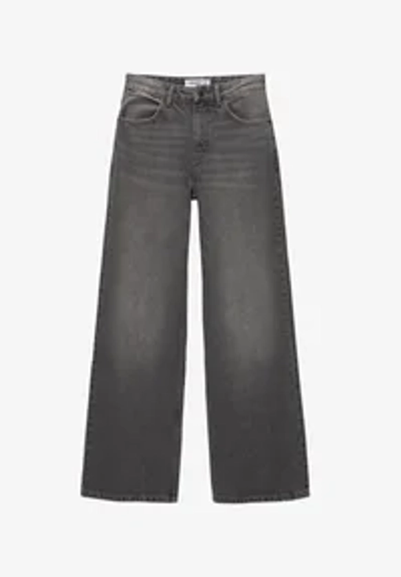 MID-RISE WIDE - Flared Jeans - grey