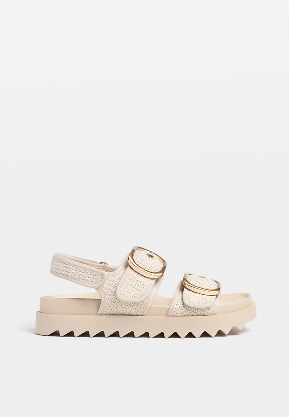 Sandales plates en tissu pour femme - Sandales femme | Stradivarius France