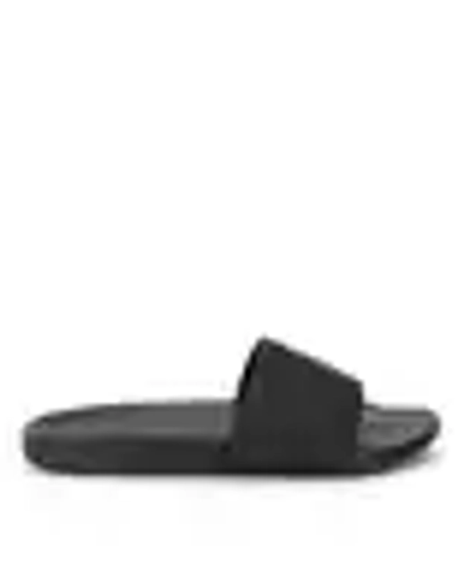 Buy Black Flip Flop & Slippers for Men by GUESS Online | Ajio.com