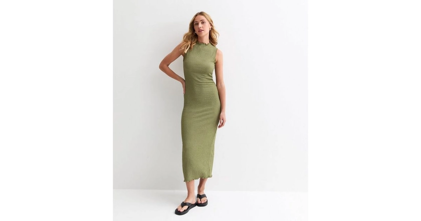 Green Crinkle Sleeveless Midi Dress | New Look