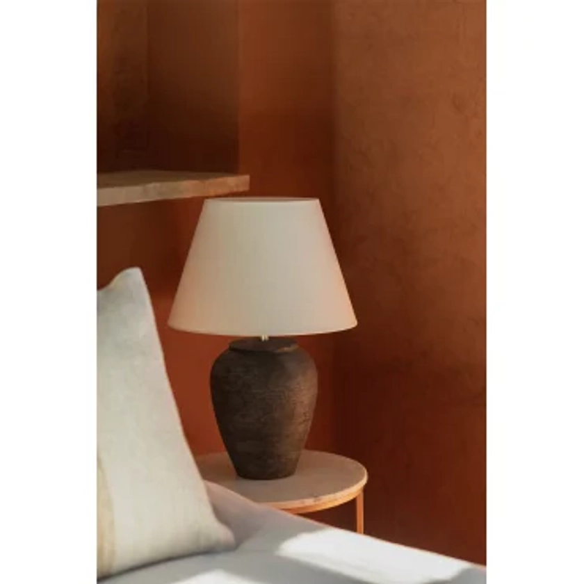 Lampe de table Ximena en lin et terre cuite