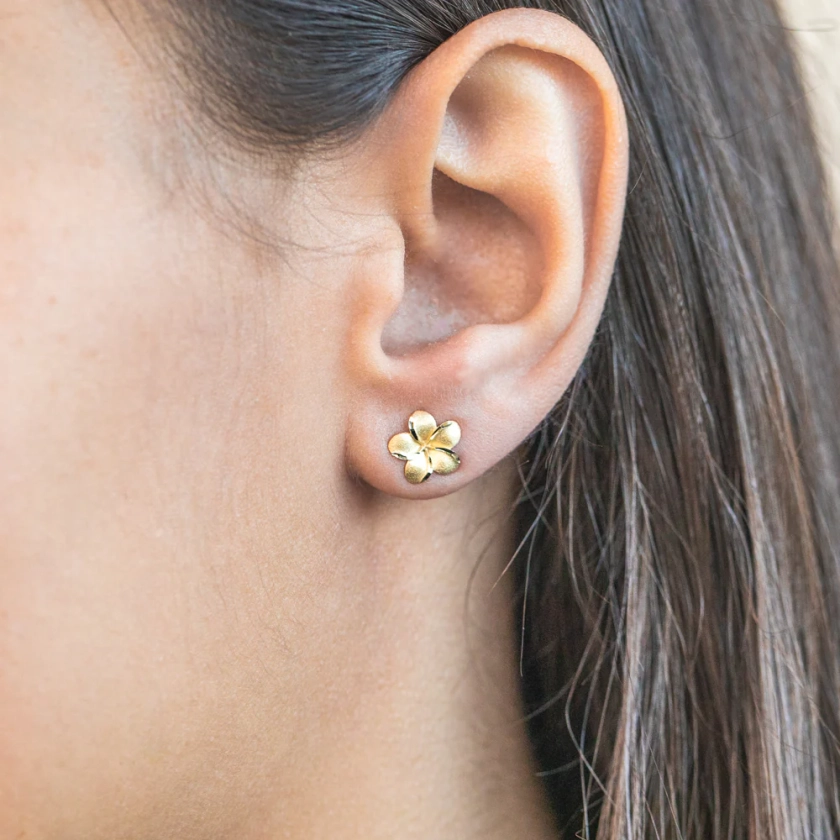 9ct Yellow Gold Flower Stud Earrings