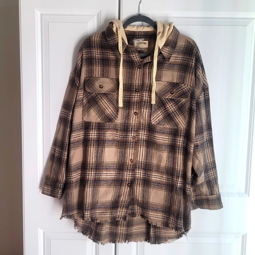 NWT New In Nirvana Hooded Plaid Shacket size Large
