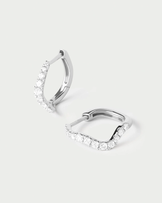 Diamonds and white gold Flow hoops