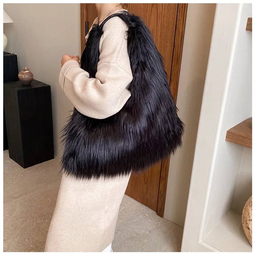 Sac fourre-tout en fausse fourrure de luxe pour femmes, sacs à main en fourrure de grande capacité, sac sous les bras en peluche, sac moelleux pour filles chaudes, hiver, Y2K