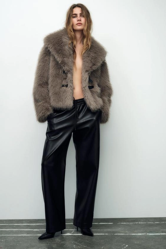 FAUX FUR SHORT COAT