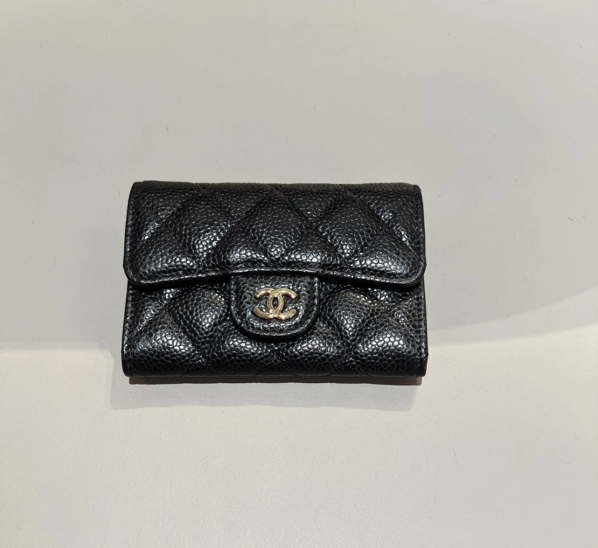 New Cardholder black caviar leather gold hardware 187 king – Heidi Hiddencloset