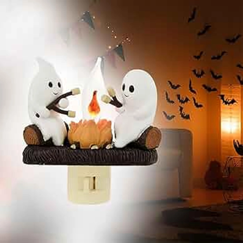 Ghost Campfire Flickering Night Light, Halloween Night Lights Plug into Wall, Halloween Cute Ghosts Pumpkin Spirit in Vintage White Auto Sensor LED Dusk to Dawn Light for Bedroom Staircase 0.5W