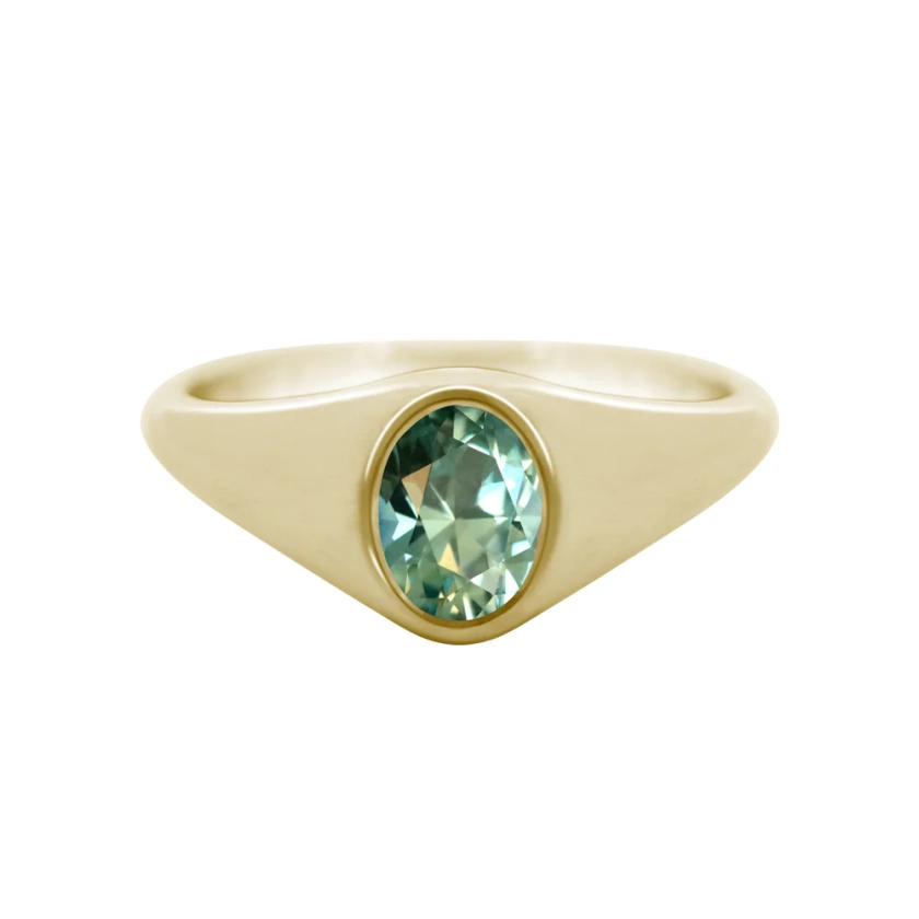 Oval Australian Sapphire Signet Ring Yellow Gold