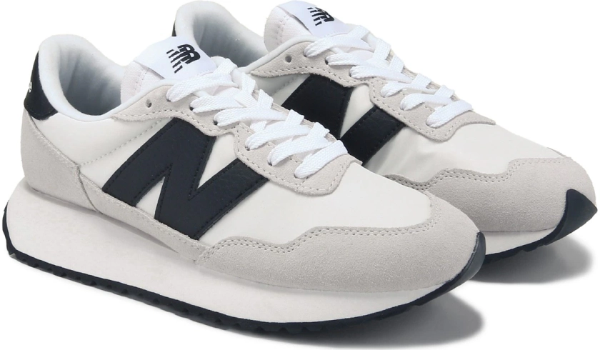 New Balance Women's 237 Retro Sneaker, Sneakers and Athletic Shoes, Famous Footwear