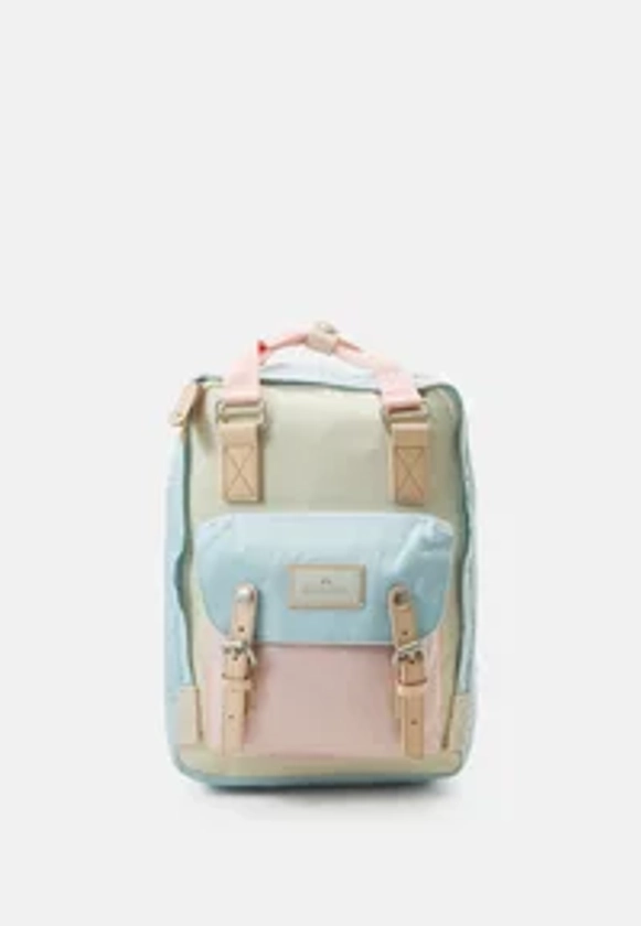 MACAROON BACKPACK UNISEX - Ryggsekk - cream/ iceberg/sakura