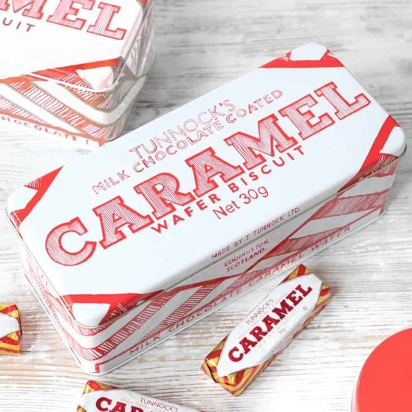 Tunnocks Caramel Wafer Biscuit Tin with 9 Giant Caramel Wafers & 9 Standard Caramel Wafers