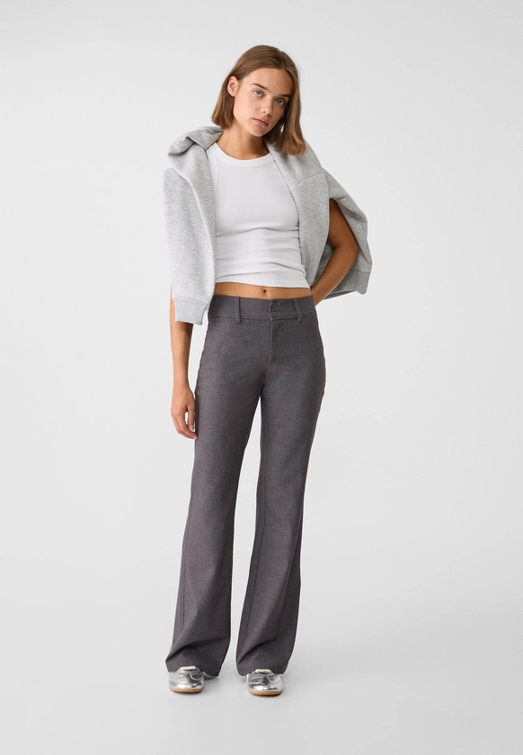 Pantalon habillé flare - Mode femme | Stradivarius France